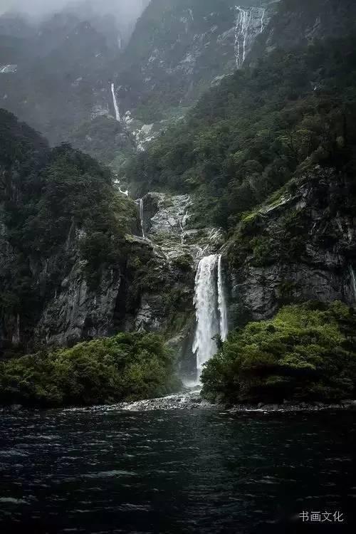 图赫尔:有些比赛低于我们预期 阿方索能凭借速度在左路发挥作用
